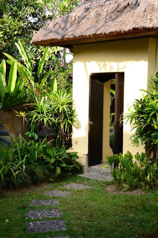 Mandala Desa Hotel Sukawati  Exterior photo